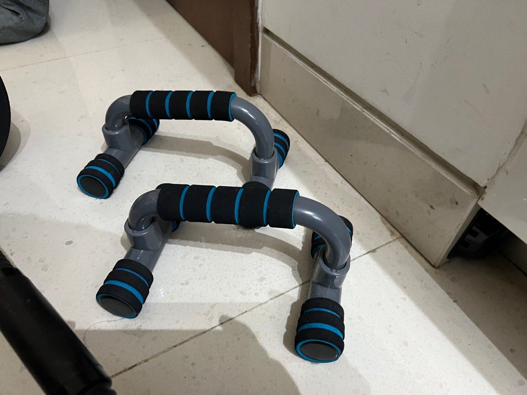 Dumbbells/ barbells, push up handle, pull up bar, Sports Equipment