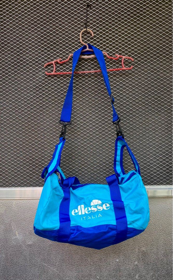 Ellesse sports bag hotsell