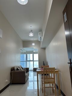 Executive 1 Bedroom for Sale in Uptown Parksuites, BGC, Taguig City