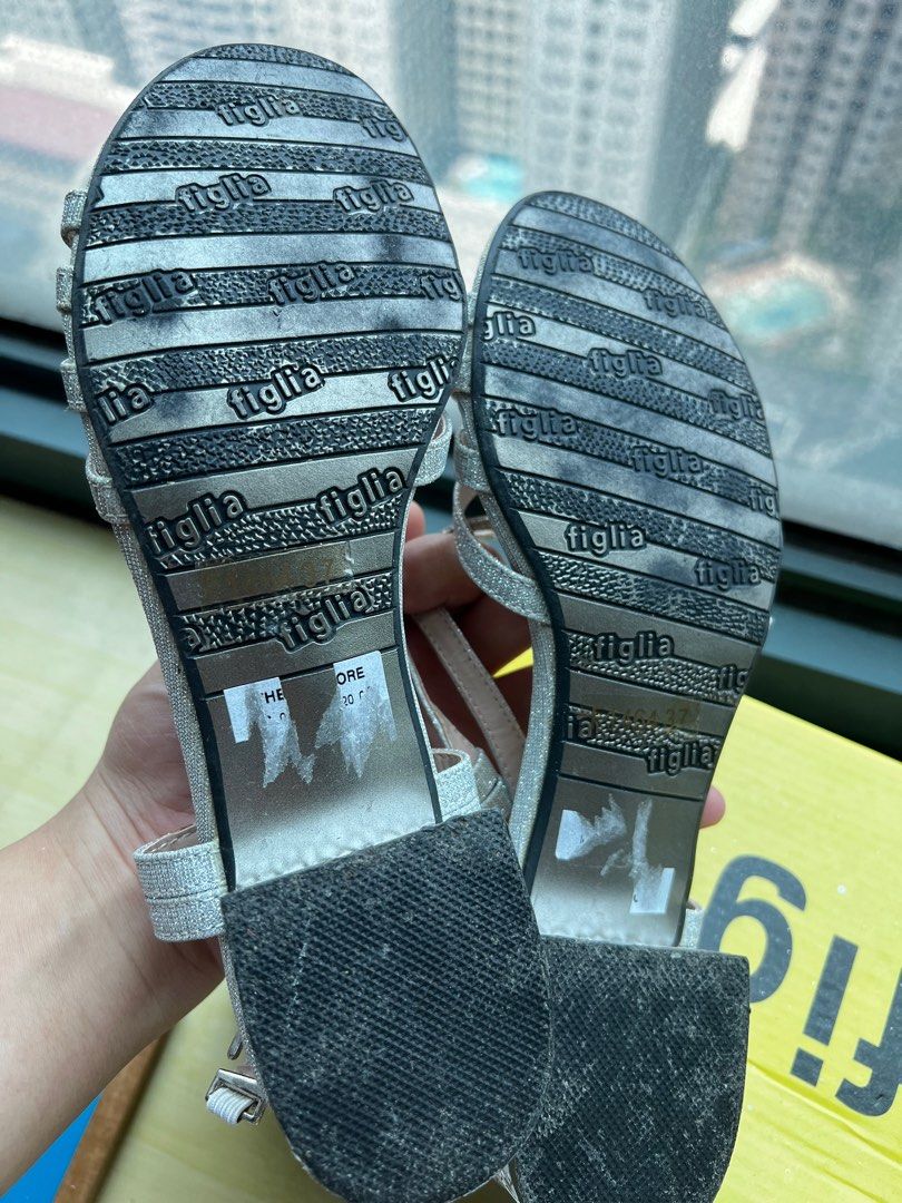 Repriced: Figlia Formal Sandals S6 (Category: Flats & Sandals) located in Quezon City. Submitted by decluttermommmy (Listing ID 1244417991, Image 3). Description: Used only once for a wedding .
