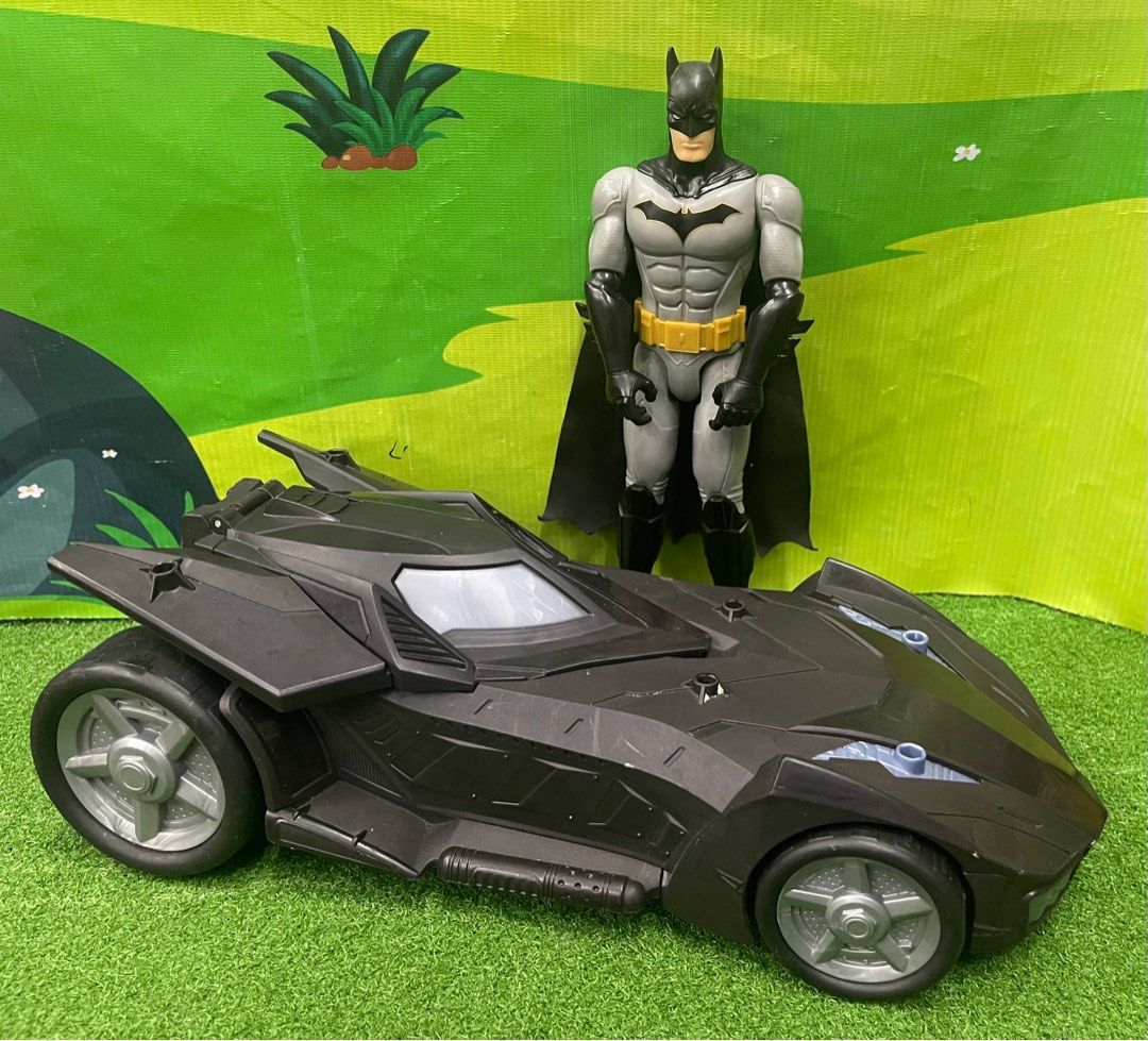 Batmobile Toy Car Batman Missions w/12 Batman Action Figure DC COMICS