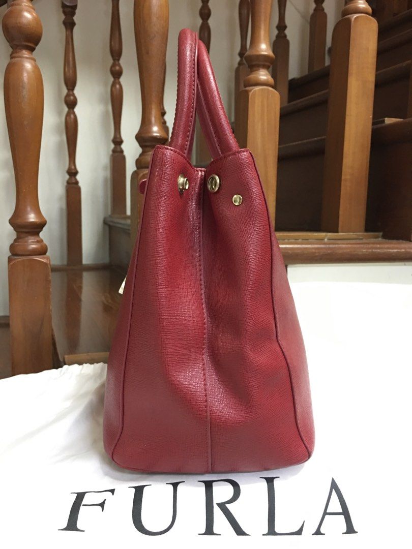 Furla saffiano hotsell leather tote