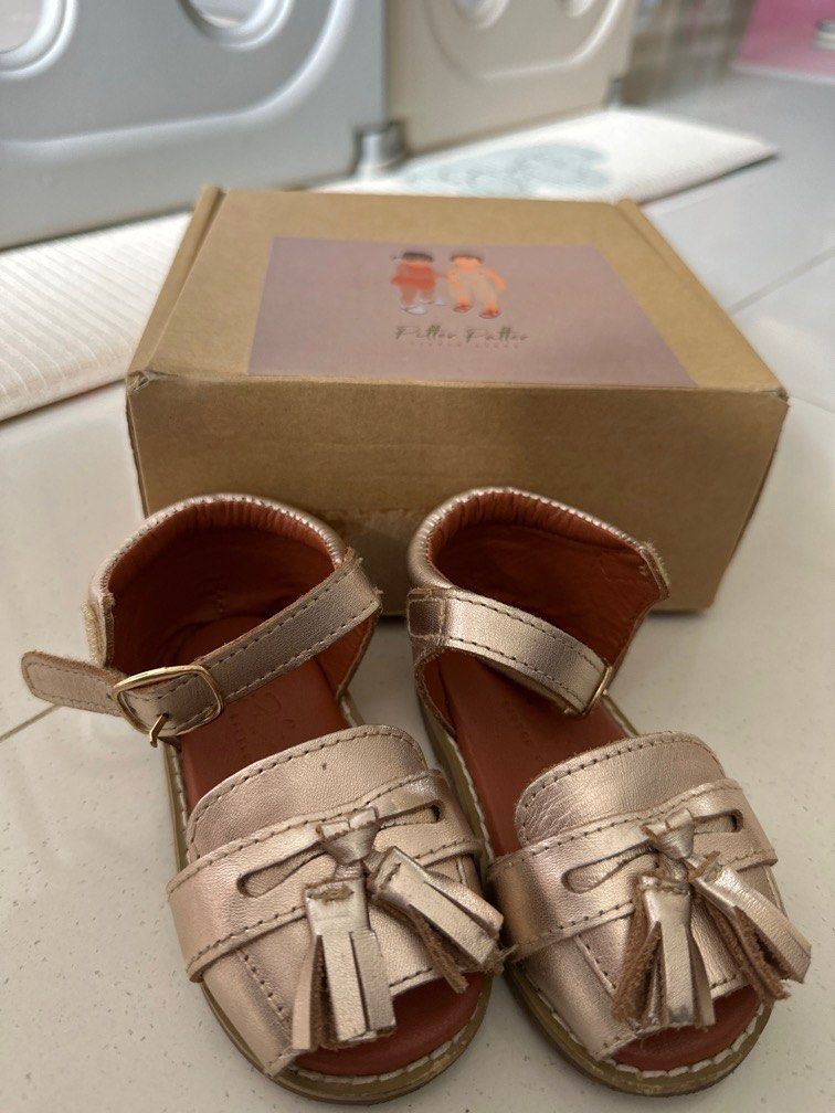 Gold baby sandals size 4 hotsell