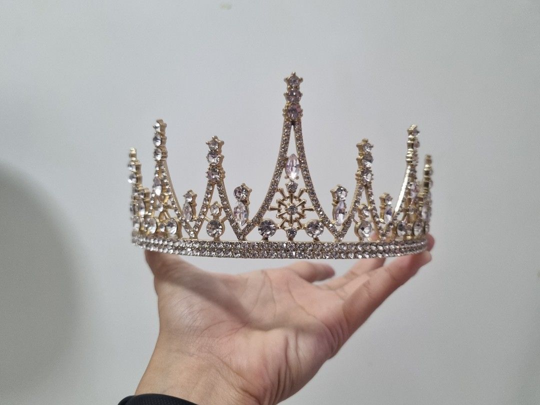 White gold tiara store