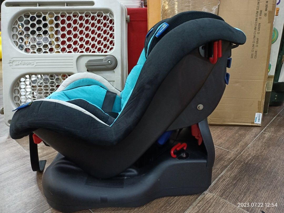Halford car sales seat made in