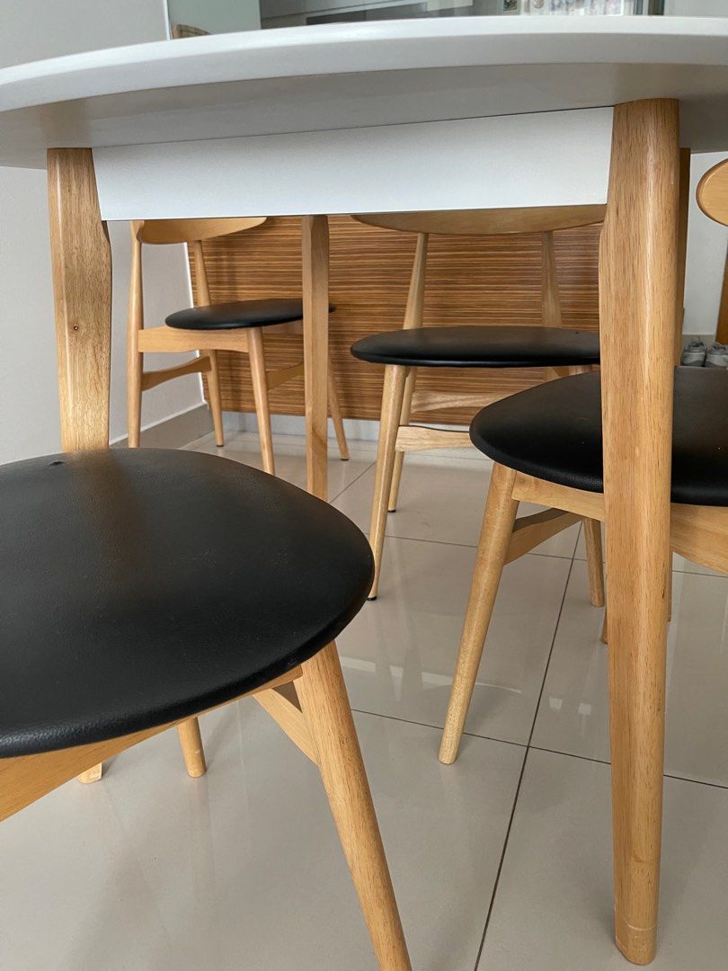 Harvey Norman / dining table + 4 chairs set, Furniture & Home Living