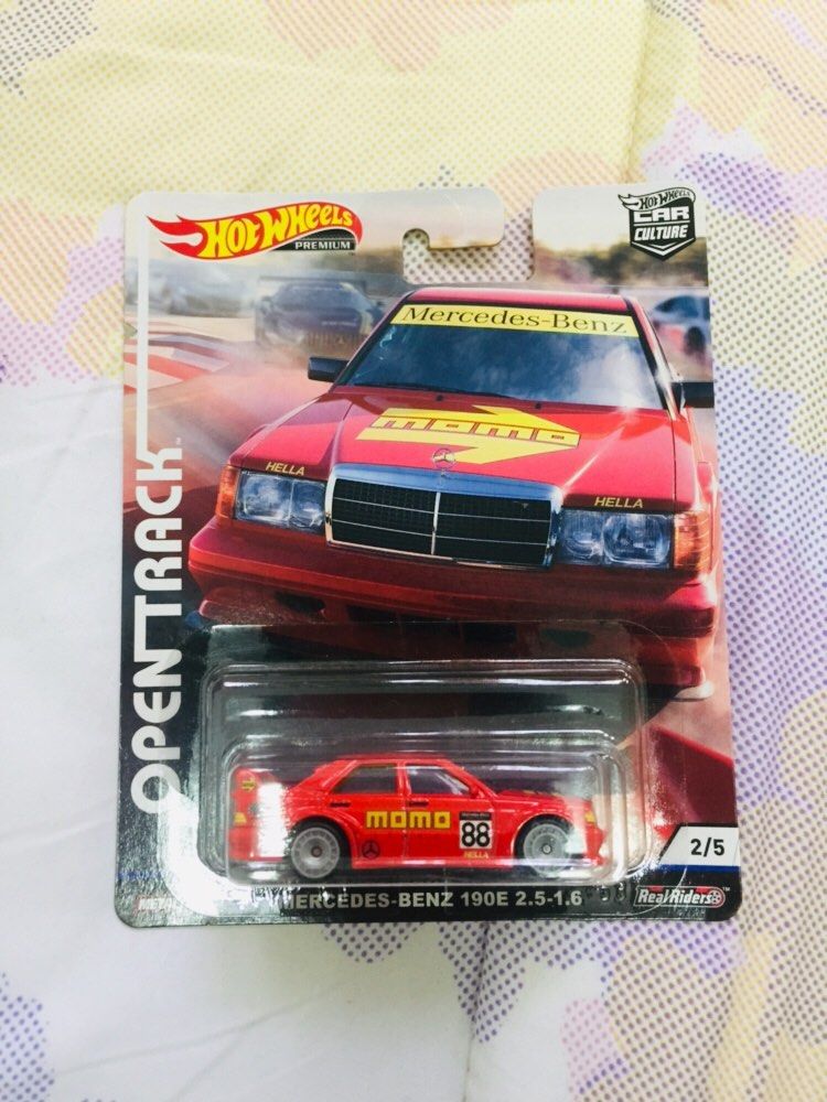 Hot wheels momo mercedes 2025