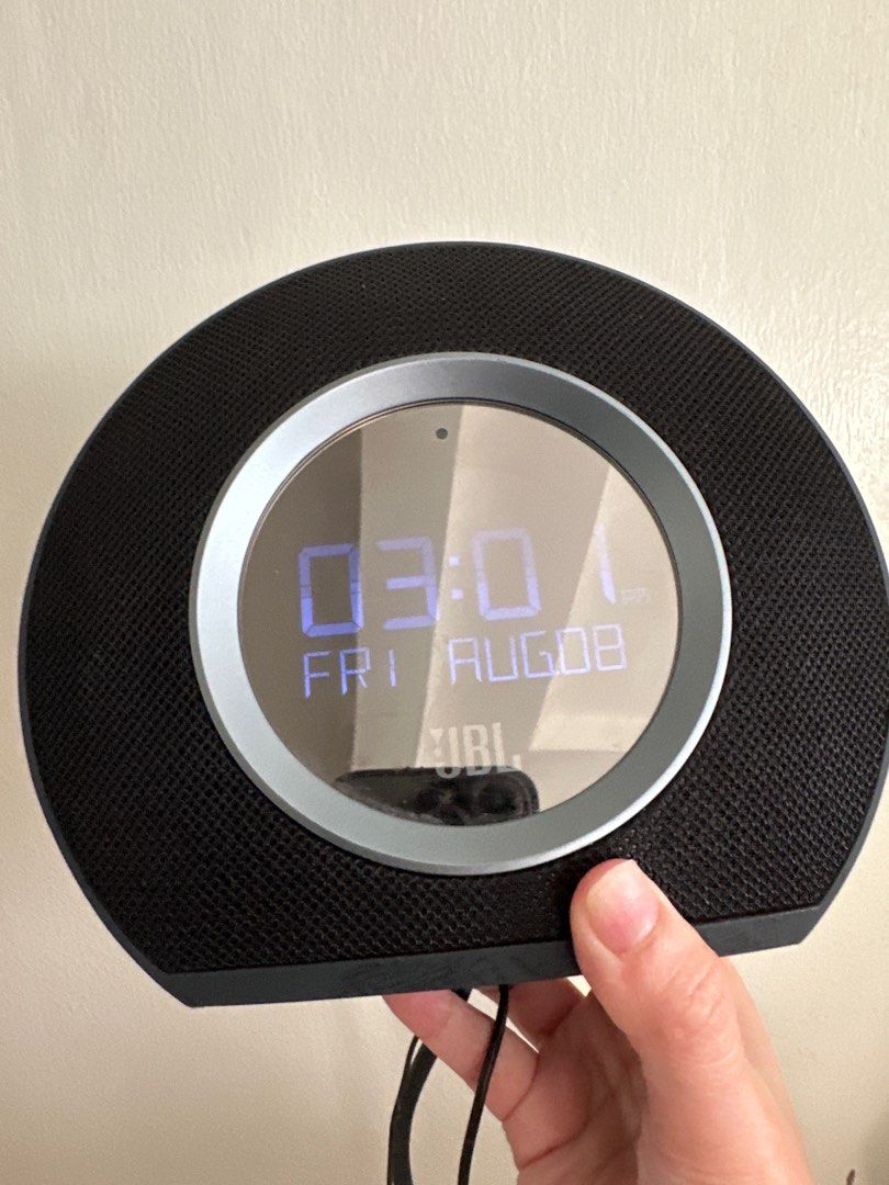 JBL Horizon Bluetooth Speaker Clock FM Radio Alarm Light on Carousell