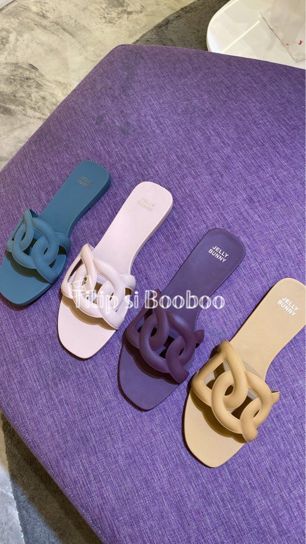 harga sandal jelly bunny