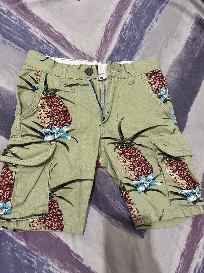Just jeans cargo shorts for boys (Category: Babies & Kids Fashion) located in Makati City. Submitted by joycesp (Listing ID 1244606279, Image 1). Description: .