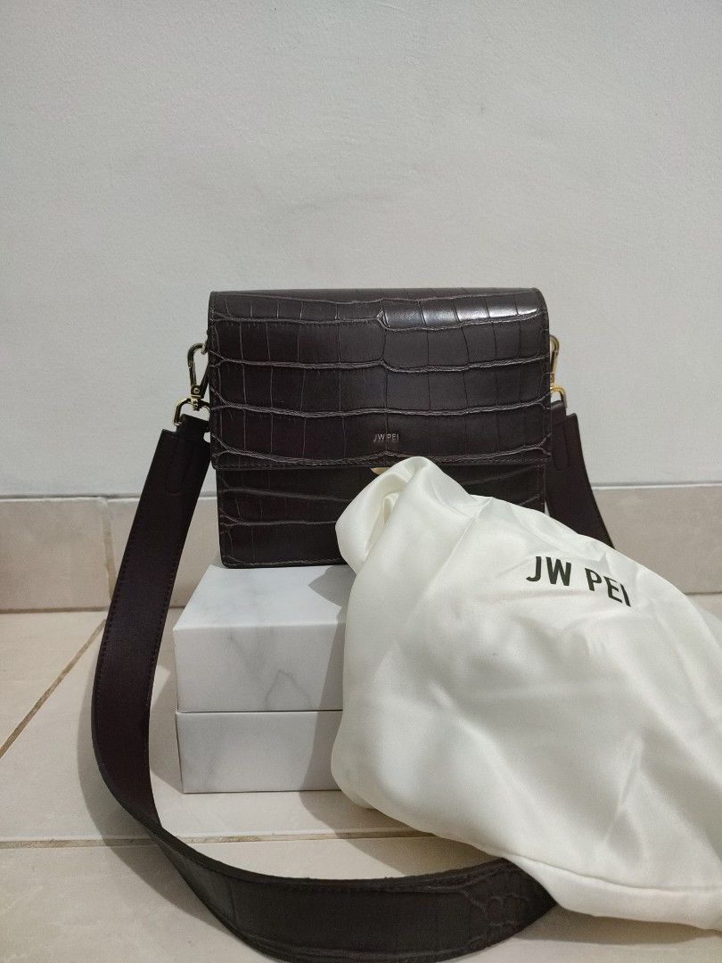 JW PEI Mini Flap Bag Black Croc, Barang Mewah, Tas & Dompet di Carousell
