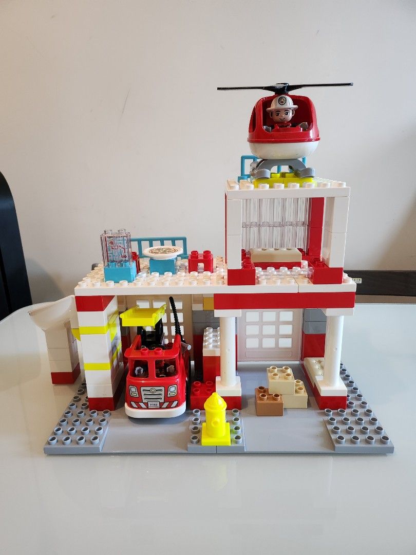 LEGO DUPLO Rescue Fire Station & Helicopter (10970), 興趣及遊戲