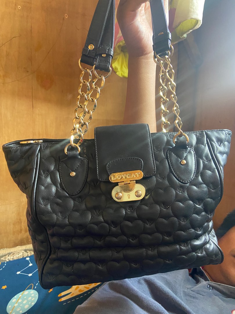 Lovcat quilted tote bag on Carousell