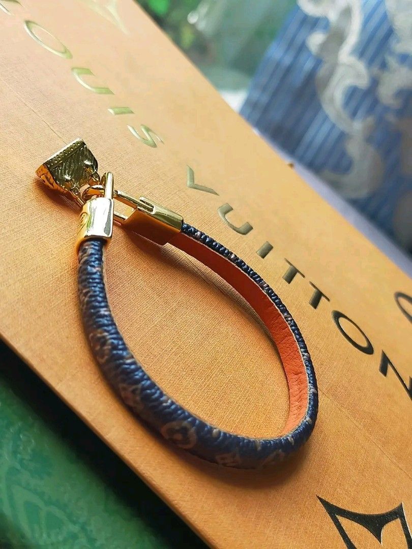 Louis Vuitton Alma Brown Canvas Gold Tone Charm Bracelet 17