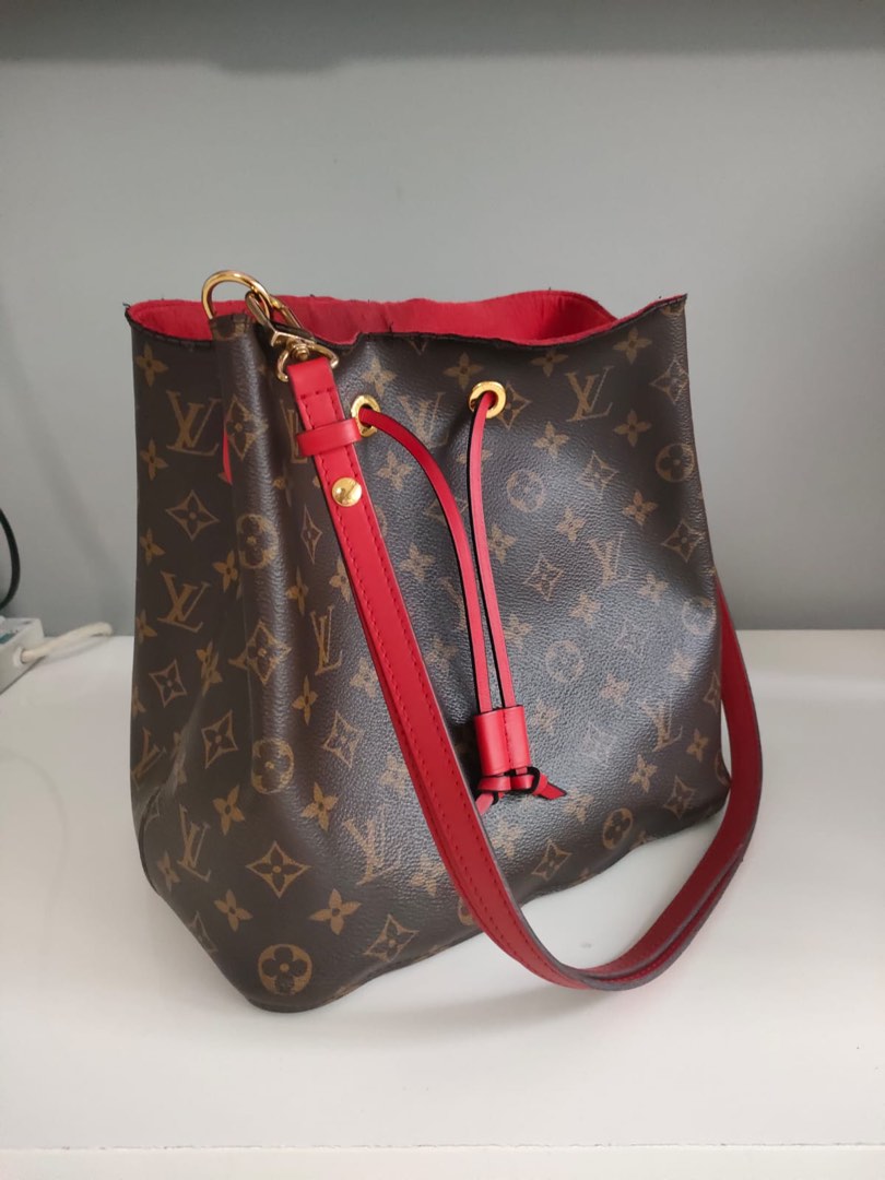 Lv neonoe Limited Union Jack Royals wedding Rush Sale!!, Luxury, Bags &  Wallets on Carousell