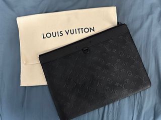 Louis Vuitton Pochette Men's Clutch *Almost New* No Trades please, Luxury,  Bags & Wallets on Carousell