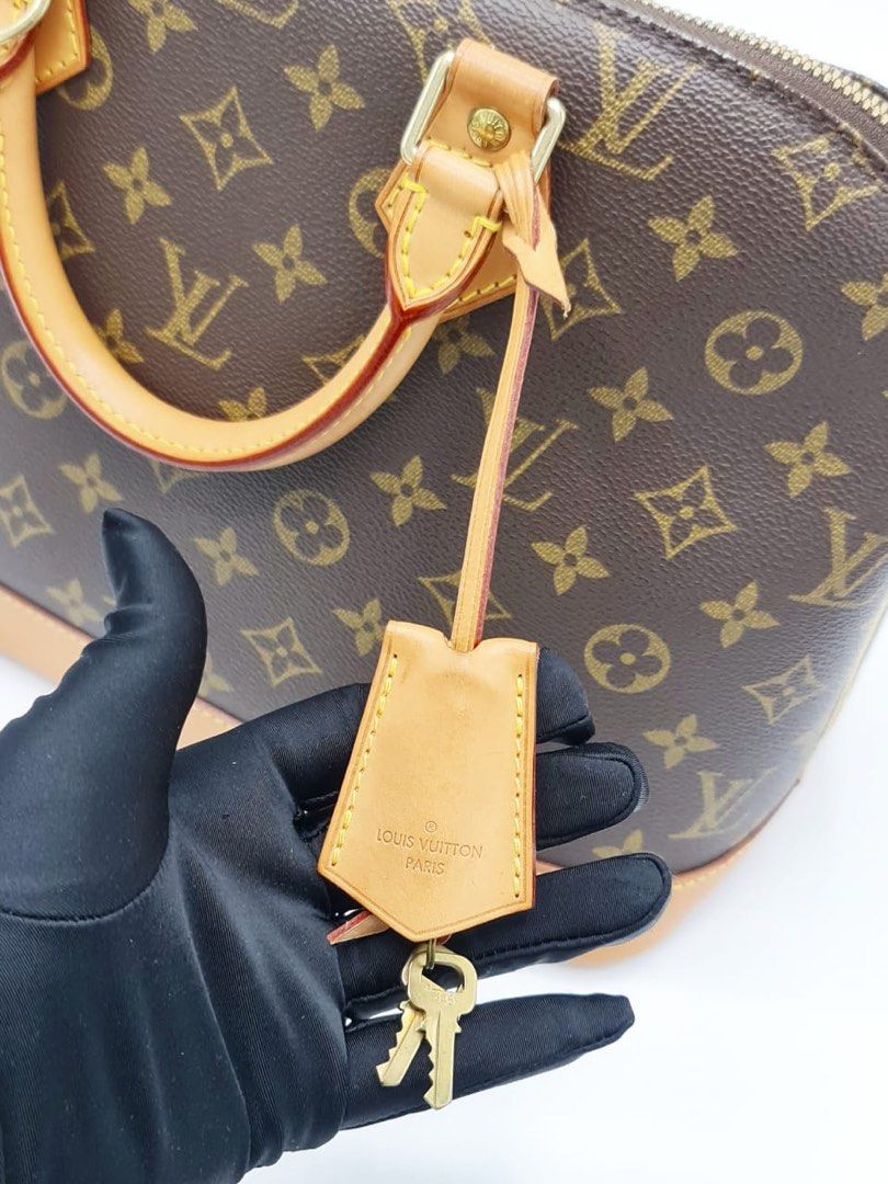 Louis Vuitton Canvas and Leahter Pm Alma Bag Monogram with Gold