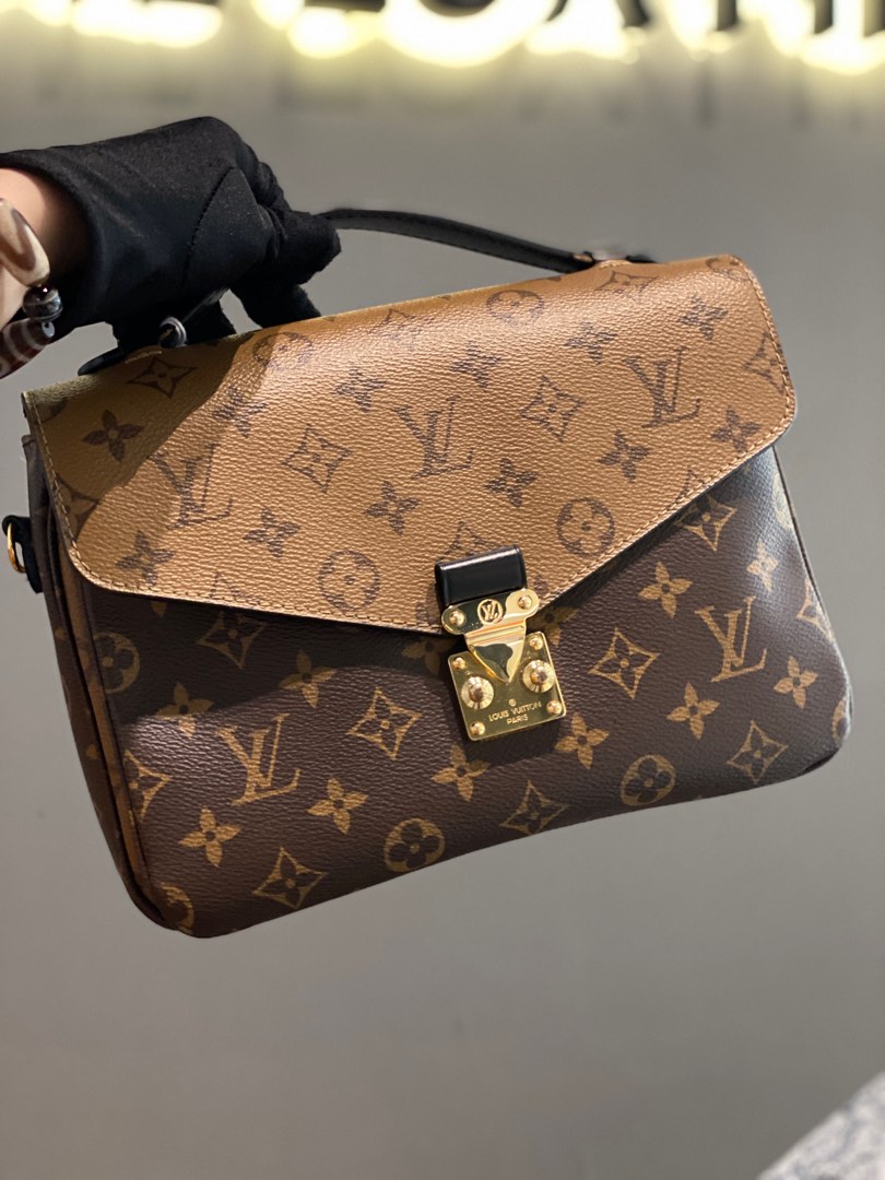 Short strap for Pochette Metis, Luxury, Bags & Wallets on Carousell