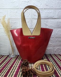 (Kategori: ) berada di . Dikirim oleh miamarda (ID iklan 1244494075, Gambar 1). Deskripsi: .