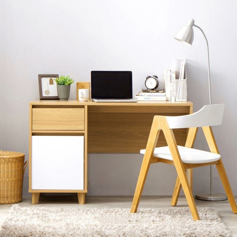 Meja Kantor Besar Estetik on Carousell