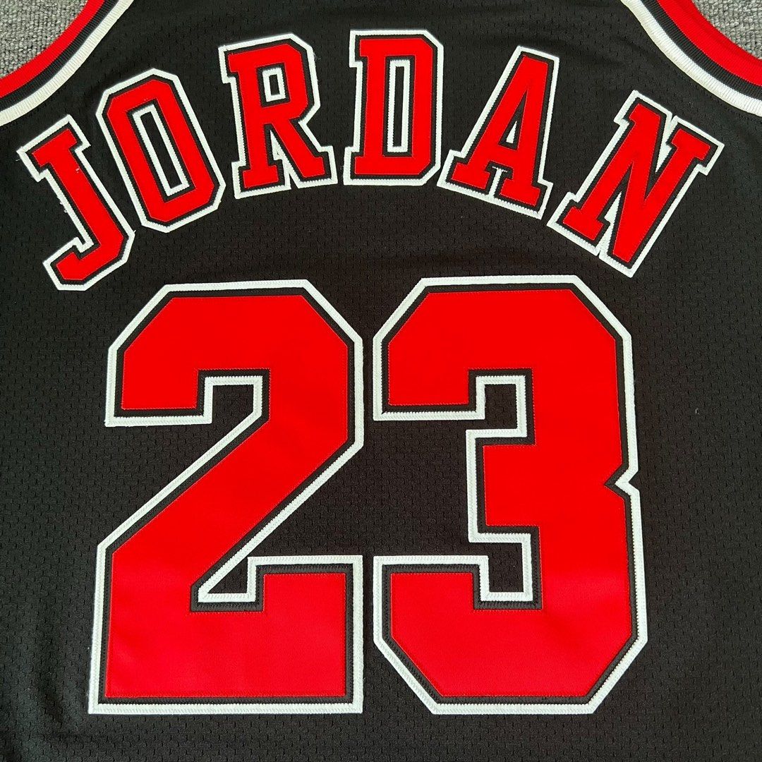 michael jordan away jersey