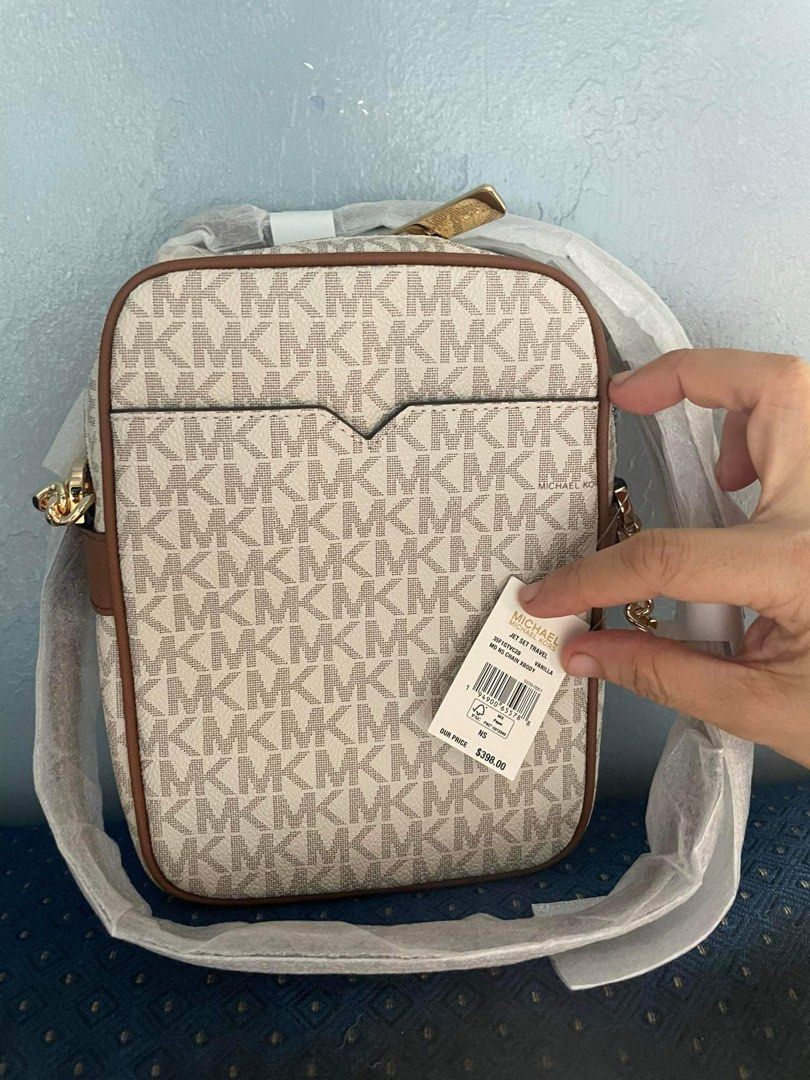 Michael Kors Jet Set Travel Medium Dome Crossbody Bag PVC Logo Signature  Vanilla