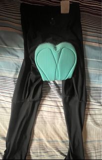 (Category: ) located in . Submitted by prelovedshop23 (Listing ID 1238915365, Image 1). Description: .