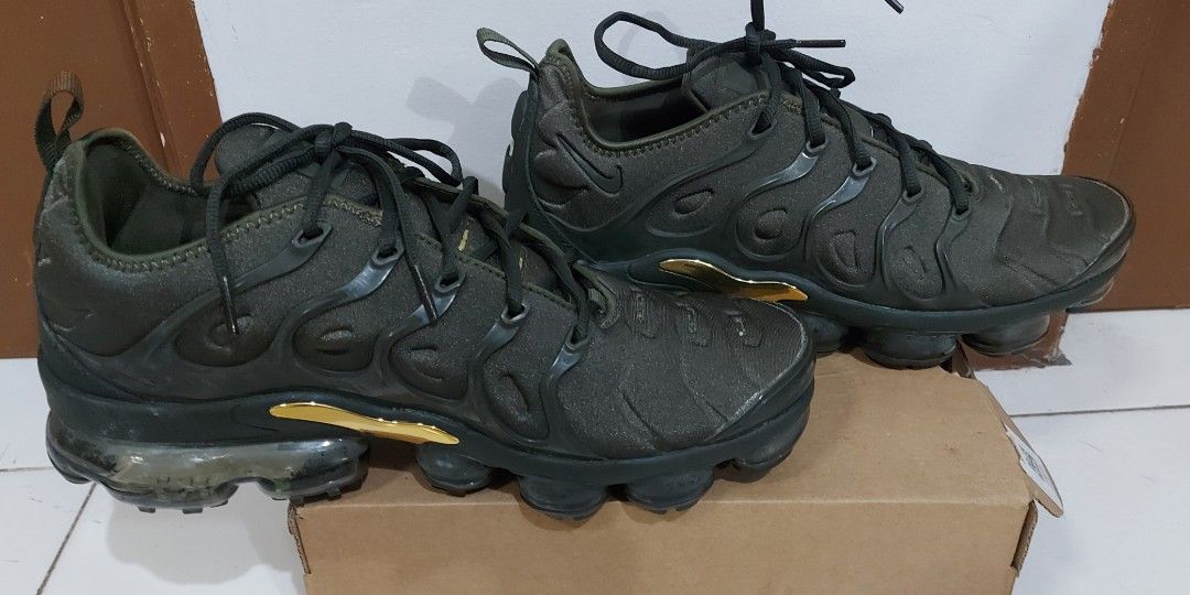 NIKE AIR VAPORMAX PLUS CARGO KHAKI Size US 10.5 Men s Fashion Footwear Sneakers on Carousell