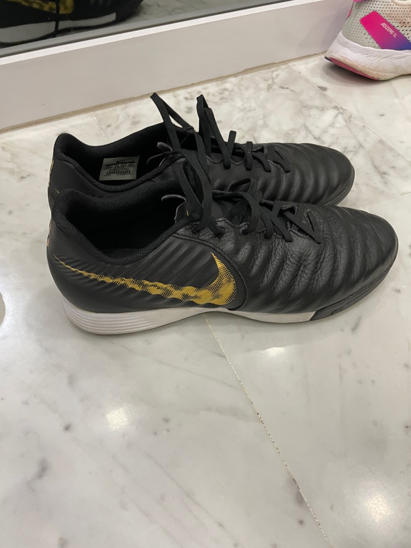 new nike futsal shoes