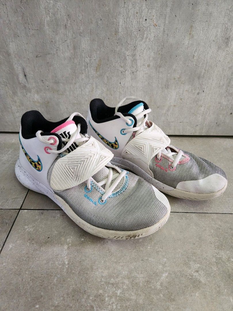Kyrie 3 shop south beach