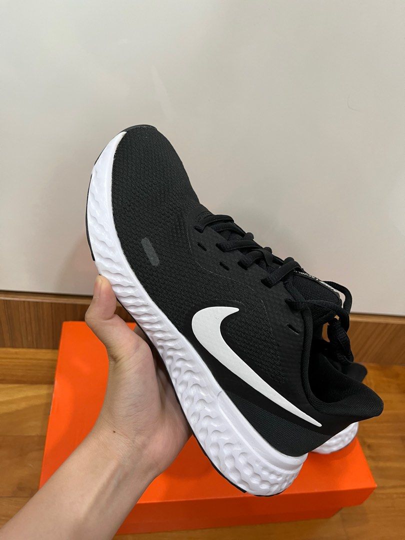 White nike shoes ladies outlet