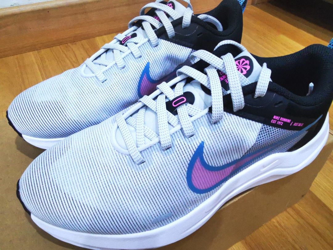 Nike womens discount size 12