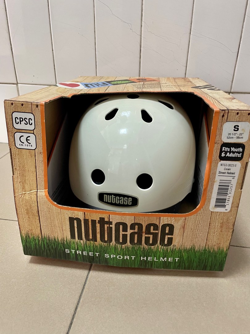 Nutcase cream helmet 2025