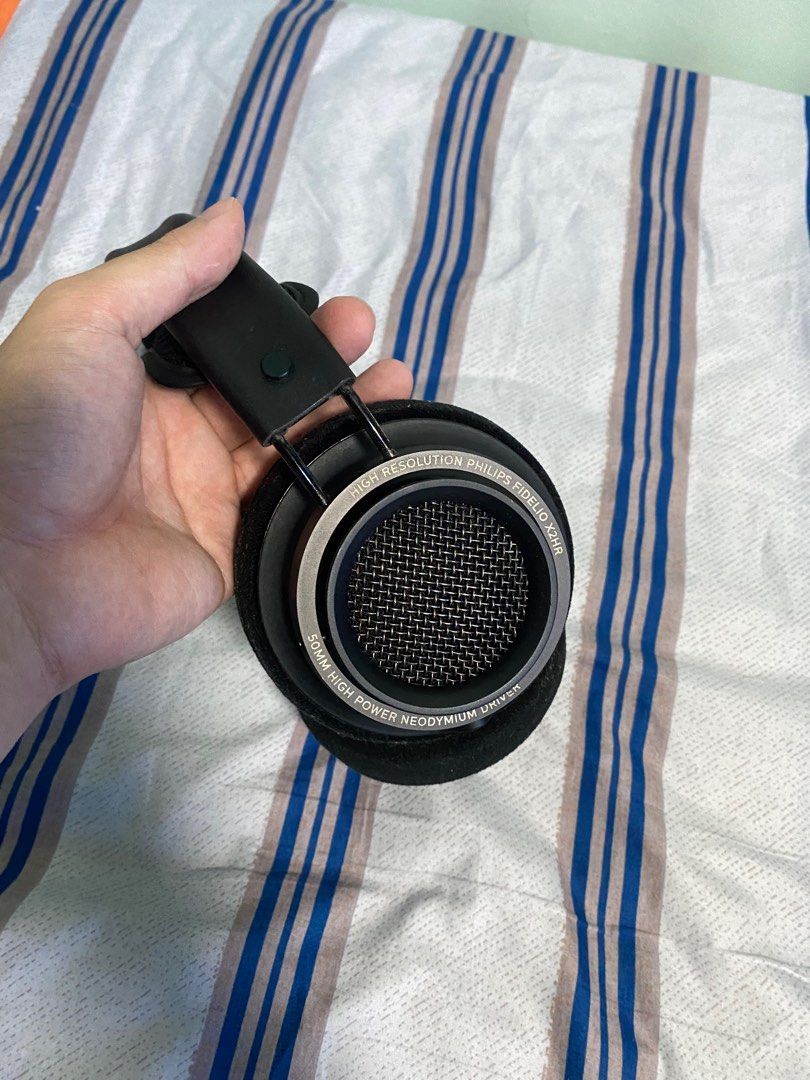 Philips Fidelio X2HR, Audio, Headphones & Headsets on Carousell