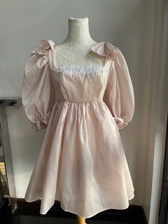 pink puff sleeves ribbon dress