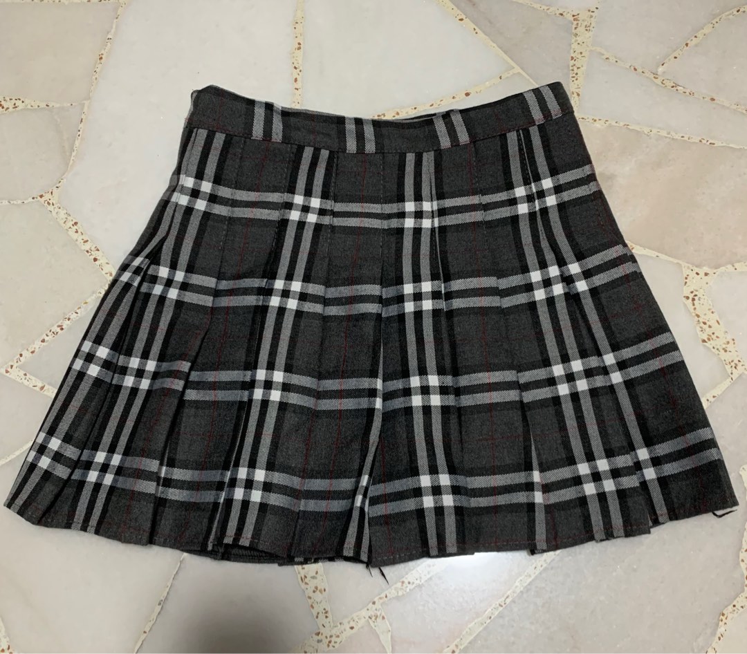 Black and white outlet plaid skirt 60