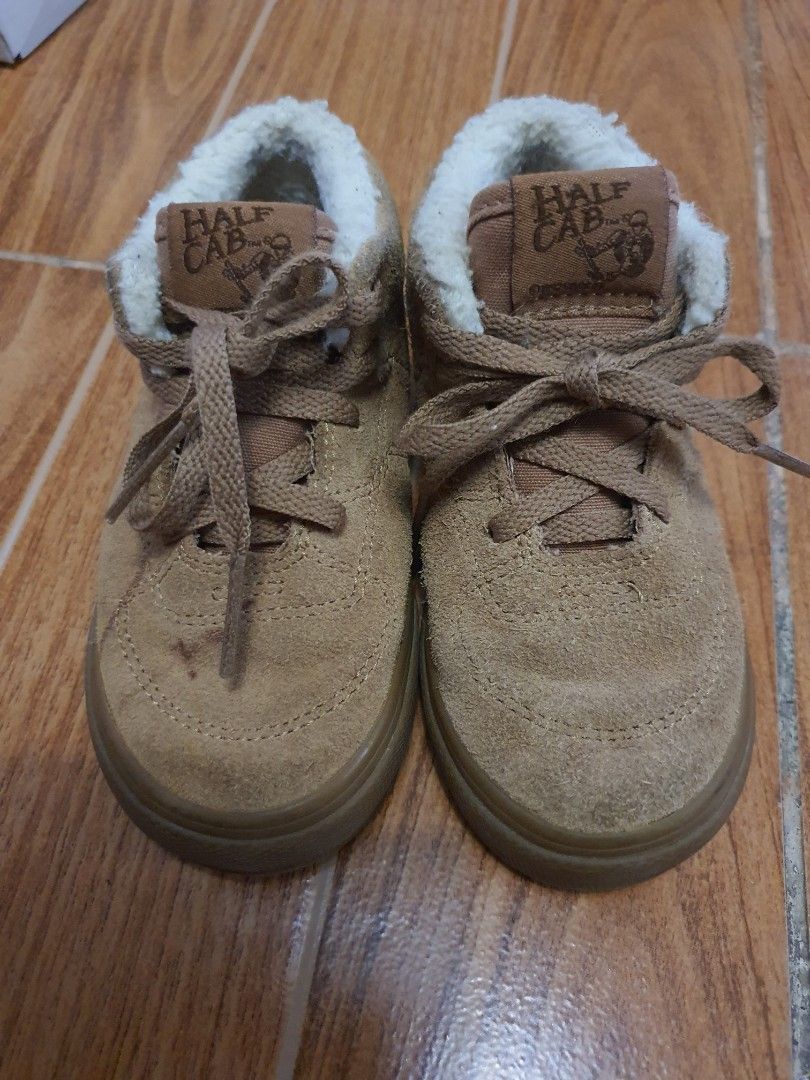 Vans that 2025 look like uggs