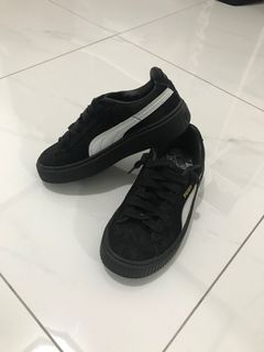 (Category: ) located in . Submitted by usedclothes11 (Listing ID 1244566234, Image 1). Description: .