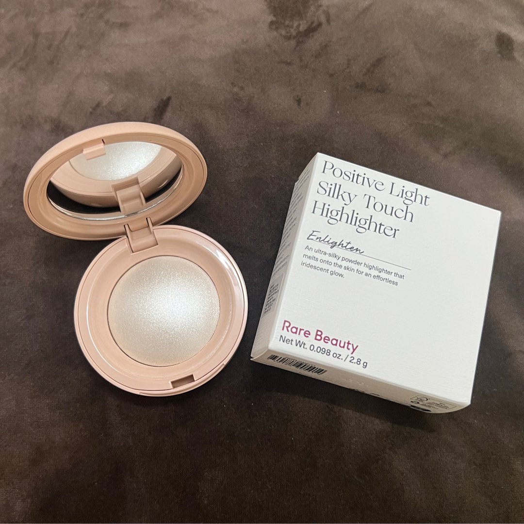 Rare Beauty Positive Light Silky Touch Highlighter Enlighten, Beauty