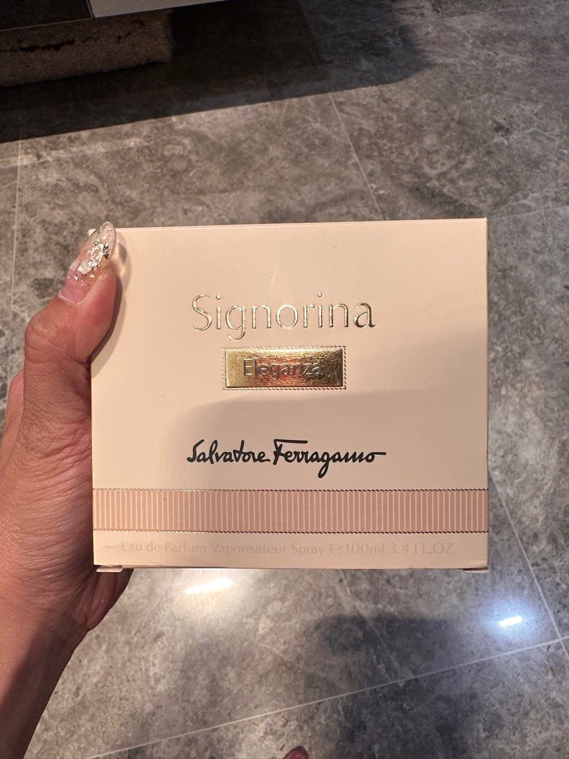 Eleganza ferragamo hotsell