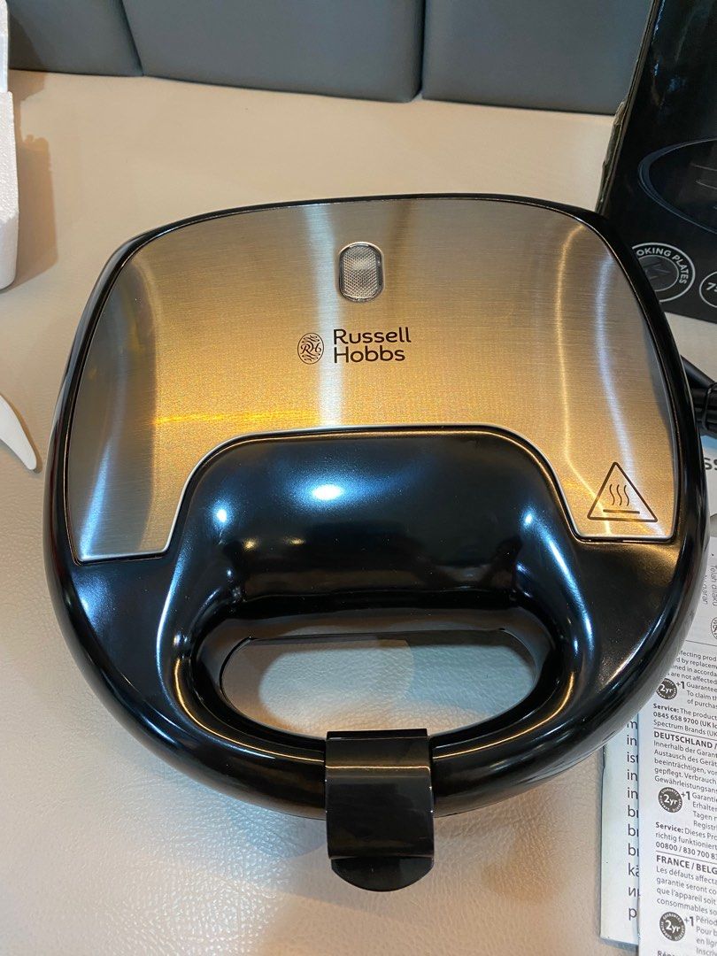 Sandwich Maker, waffle maker , russel hobbs on Carousell