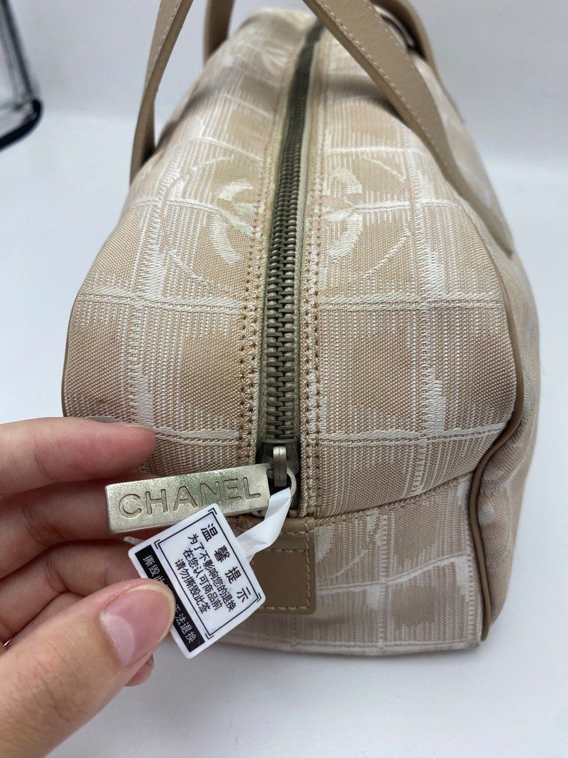 Chanel pill bag outlet