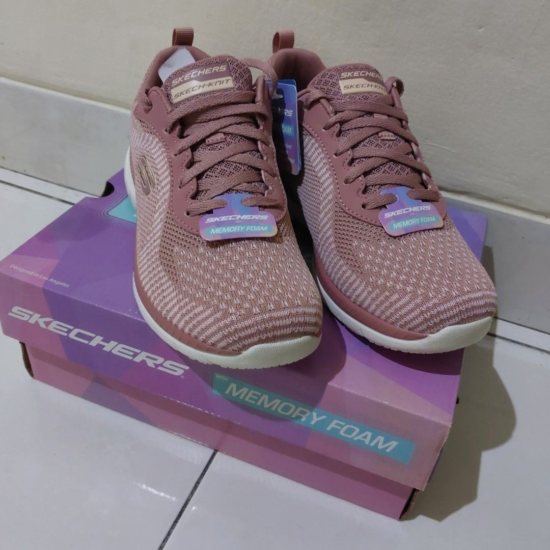 Skechers Memory Foam - Sepatu Wanita on Carousell