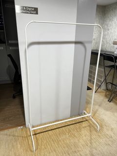 Stand Hanger
