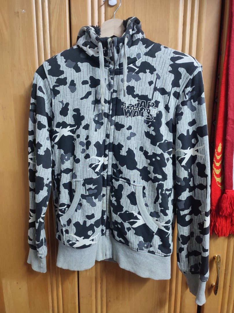 Uniqlo x star wars hoodie online