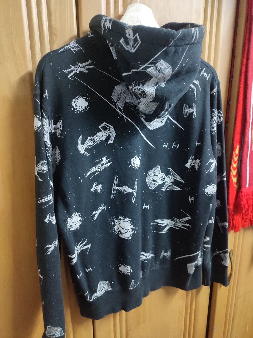 Uniqlo x star wars hoodie hotsell