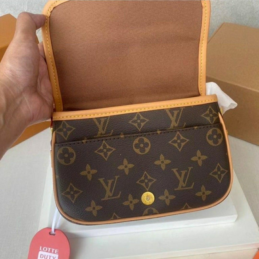 LV SARRIA MINI DAMIER, Fesyen Wanita, Tas & Dompet di Carousell