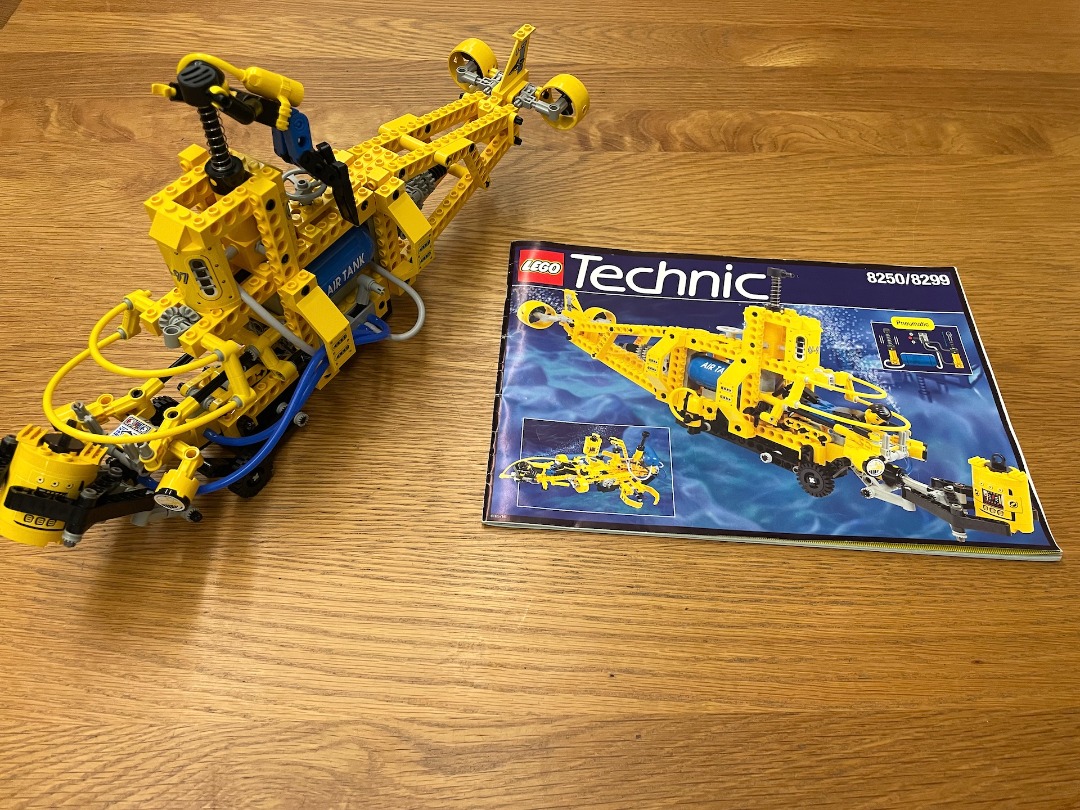 Lego technic submarine 8250 top