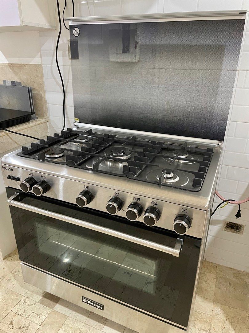 Tecnogas 90cm 5 Gas Burners Cooking Range with free Range hood, TV