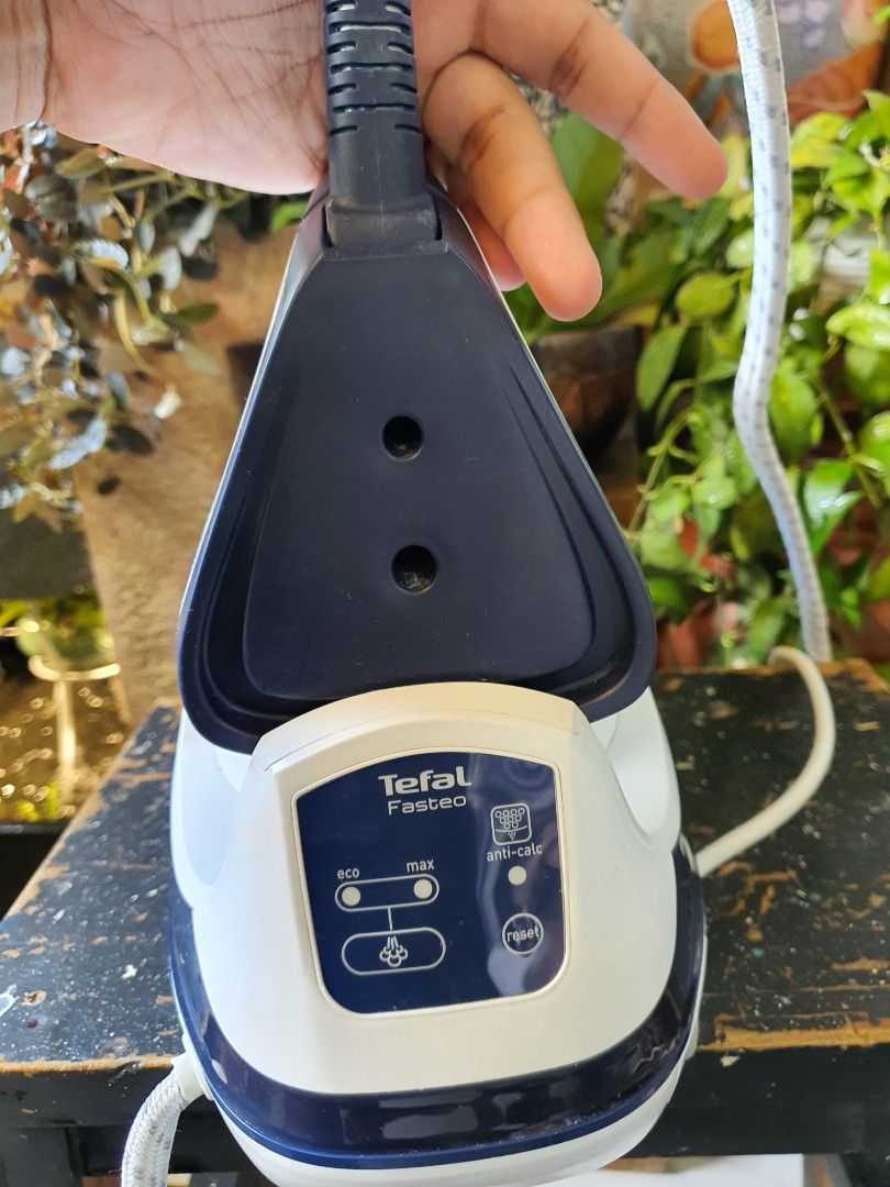 Tefal Fasteo Iron Steamer, TV & Home Appliances, Irons & Steamers on